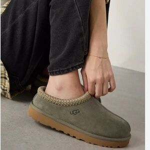 UGG Tasman Slipper Sz 39